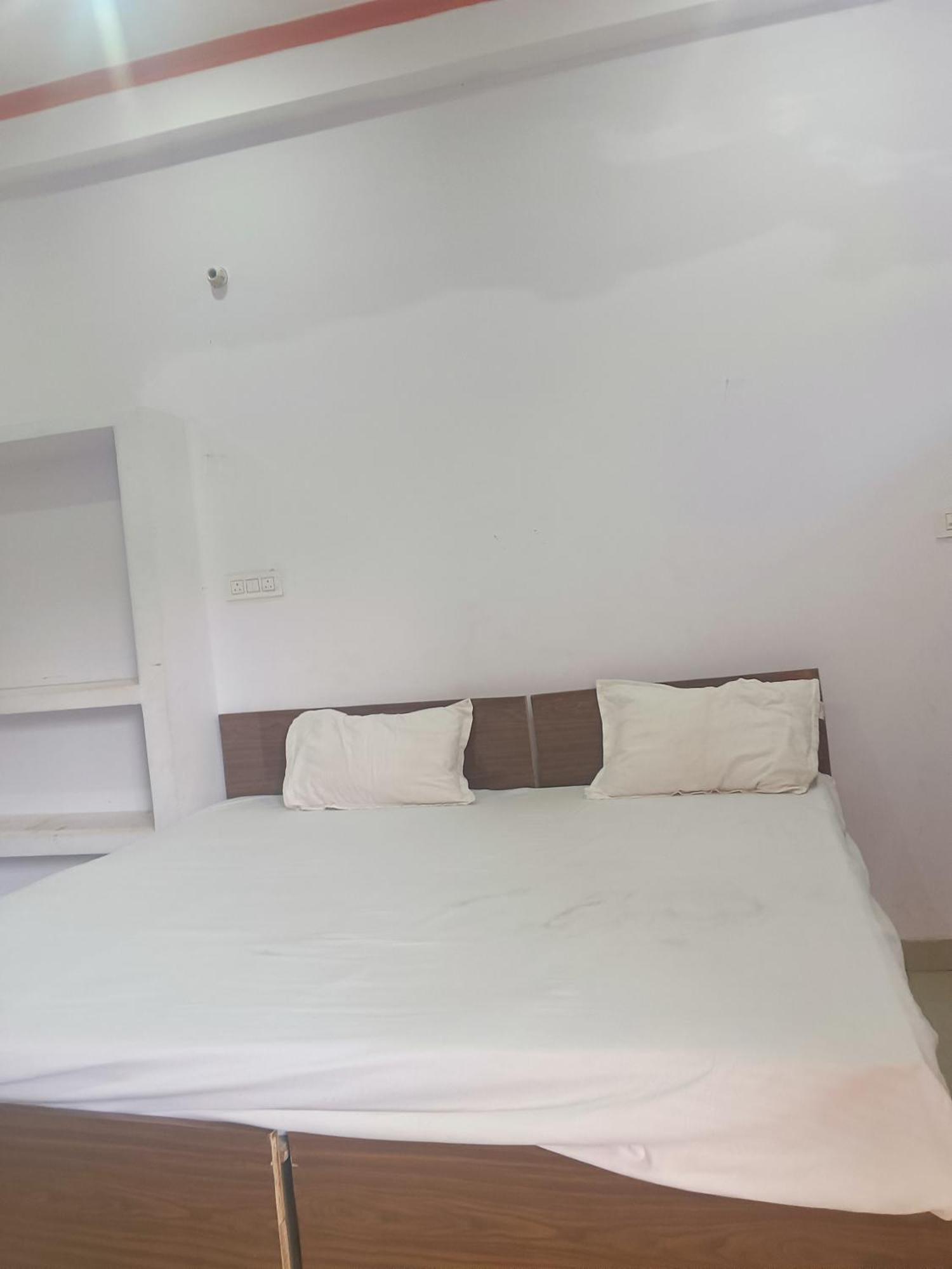 Hotel La Ayodhya Residency Exterior foto