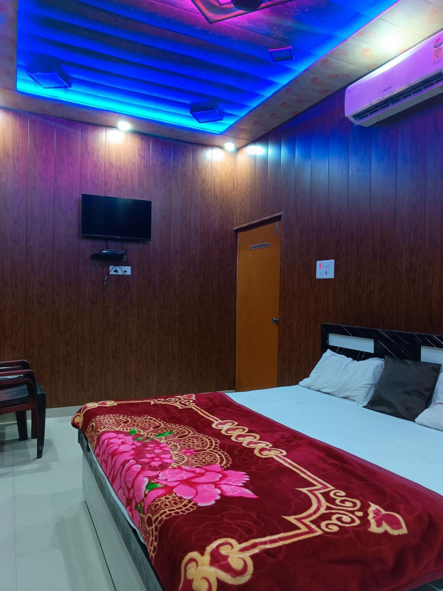 Hotel La Ayodhya Residency Exterior foto