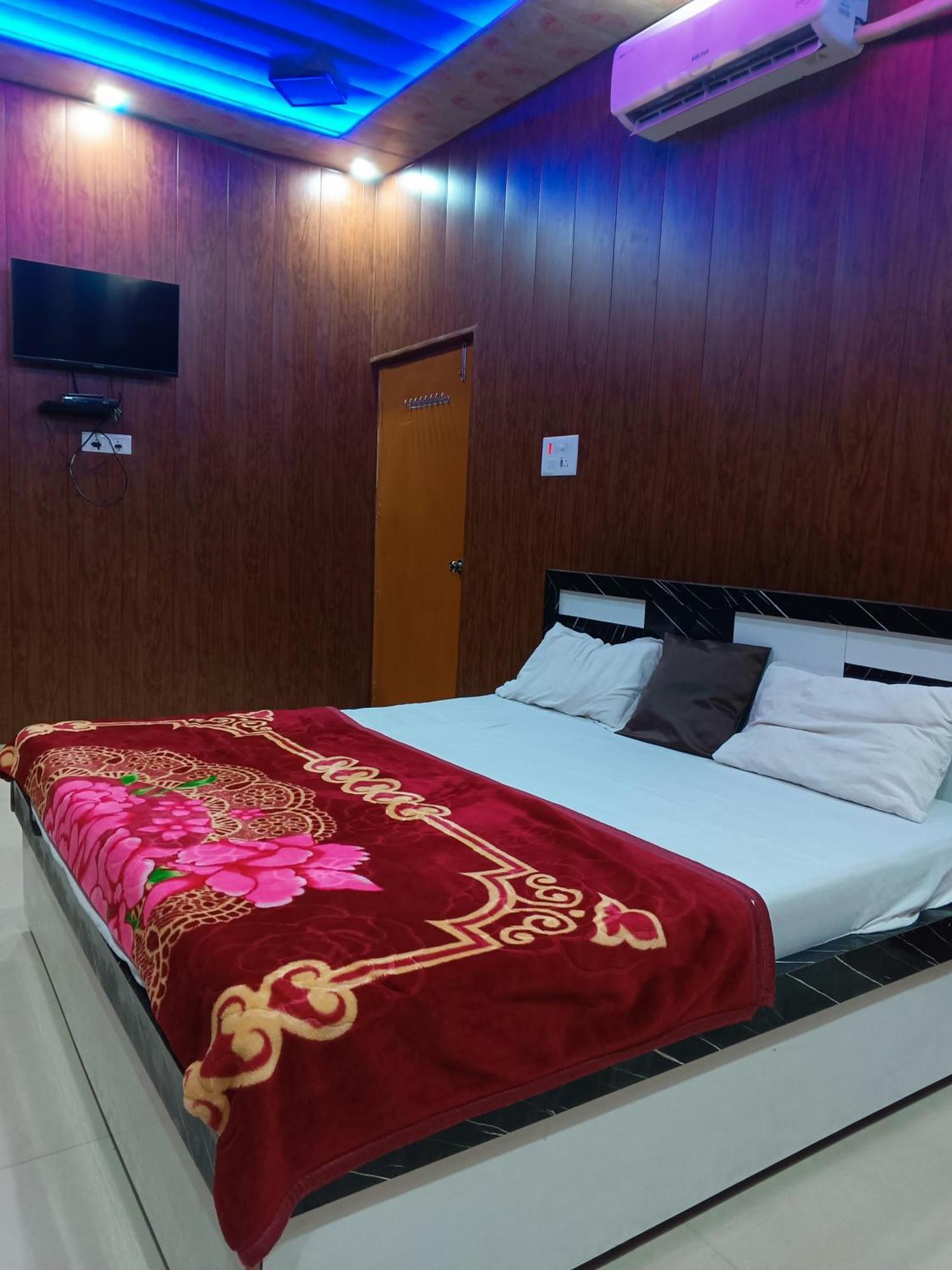 Hotel La Ayodhya Residency Exterior foto