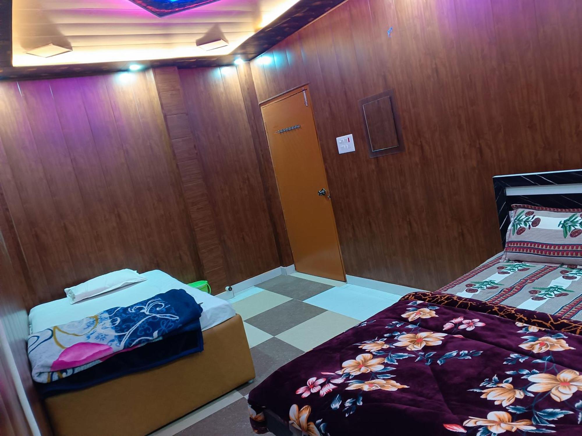 Hotel La Ayodhya Residency Exterior foto